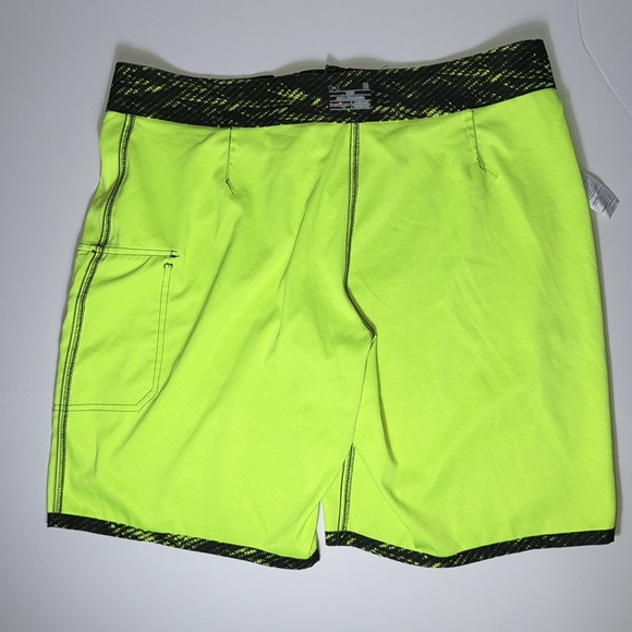 Under Armour Reblek Storm1 Board Swim Shorts Black and Neon Green Men’s Size 36 - Picture 11 of 11